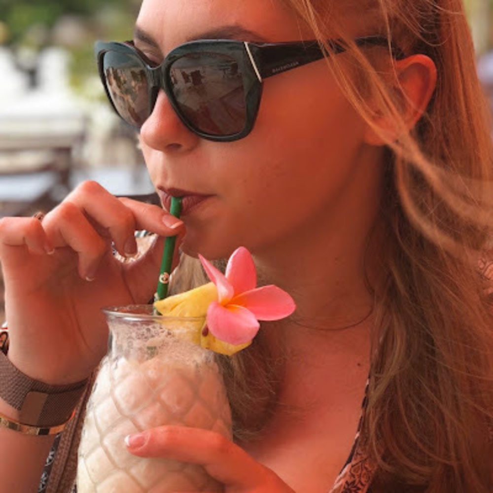 Meet your Posher, Emily